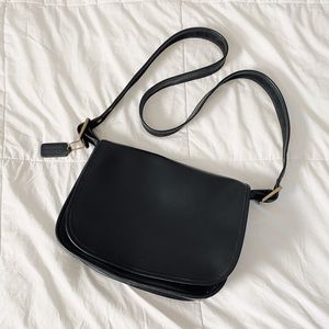 vintage Coach pure leather saddle bag